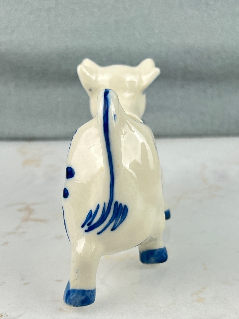 Vintage HandPainted Delft Blue White Porcelain Cow Creamer Windmill Handheld - Picture 3 of 10